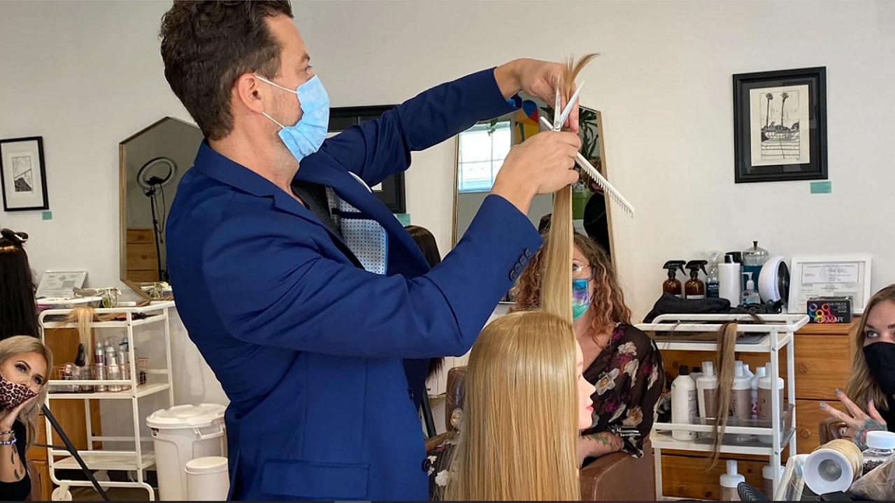 How to Remove Hair Extensions Safely and Without Damage